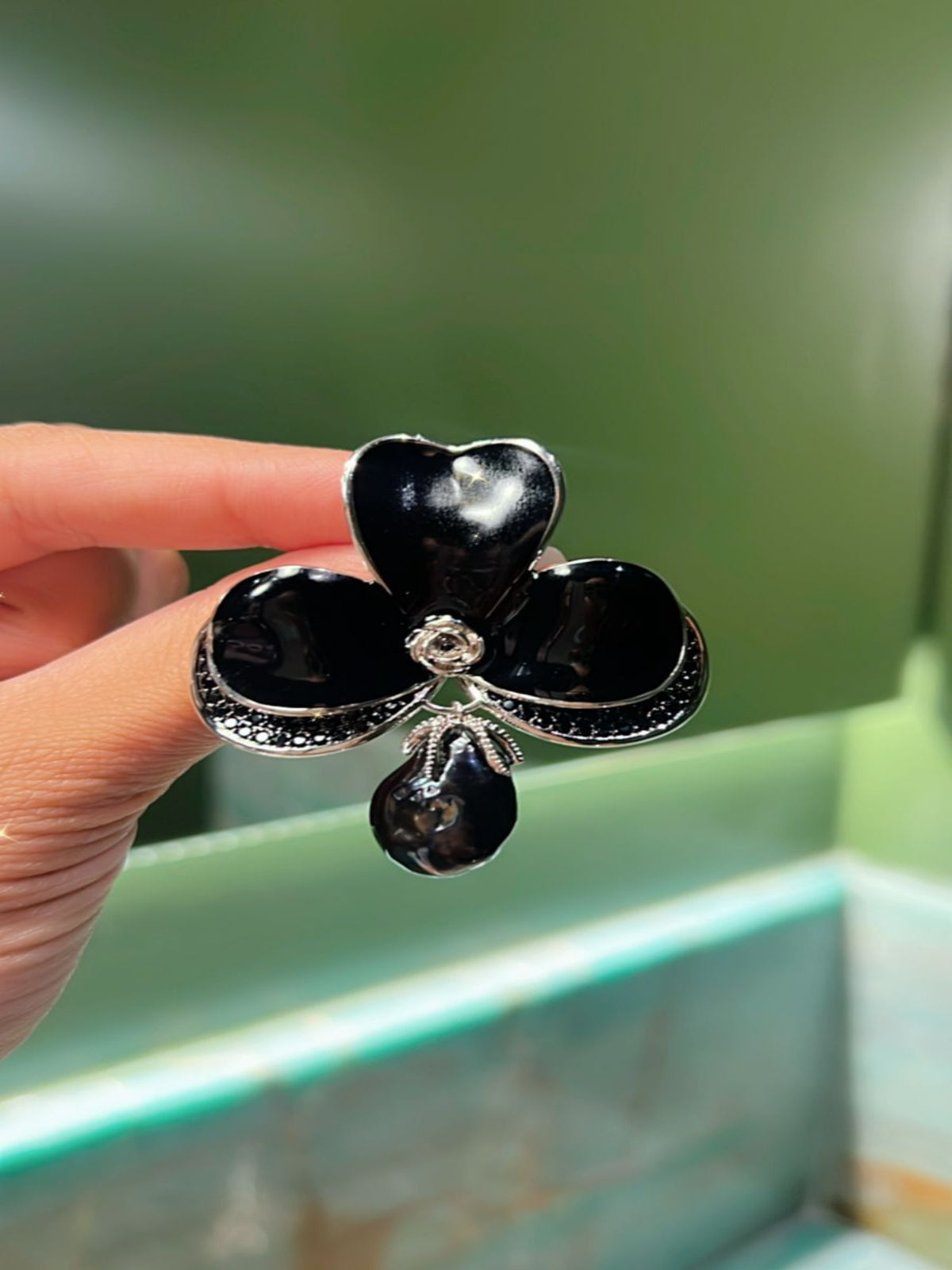 Brinco Orquídea Black Pérola Barroca