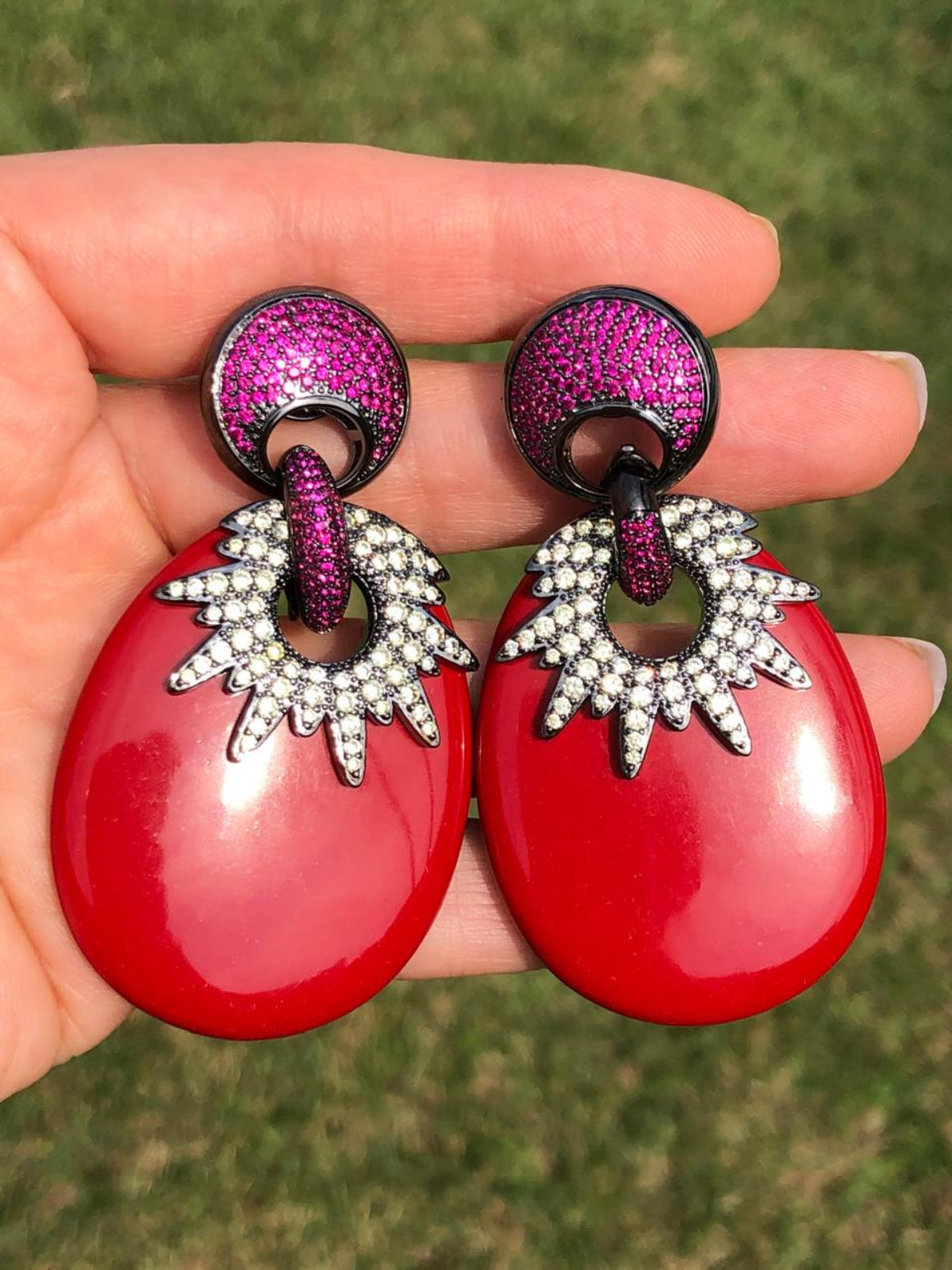 Brinco Scarlet Night