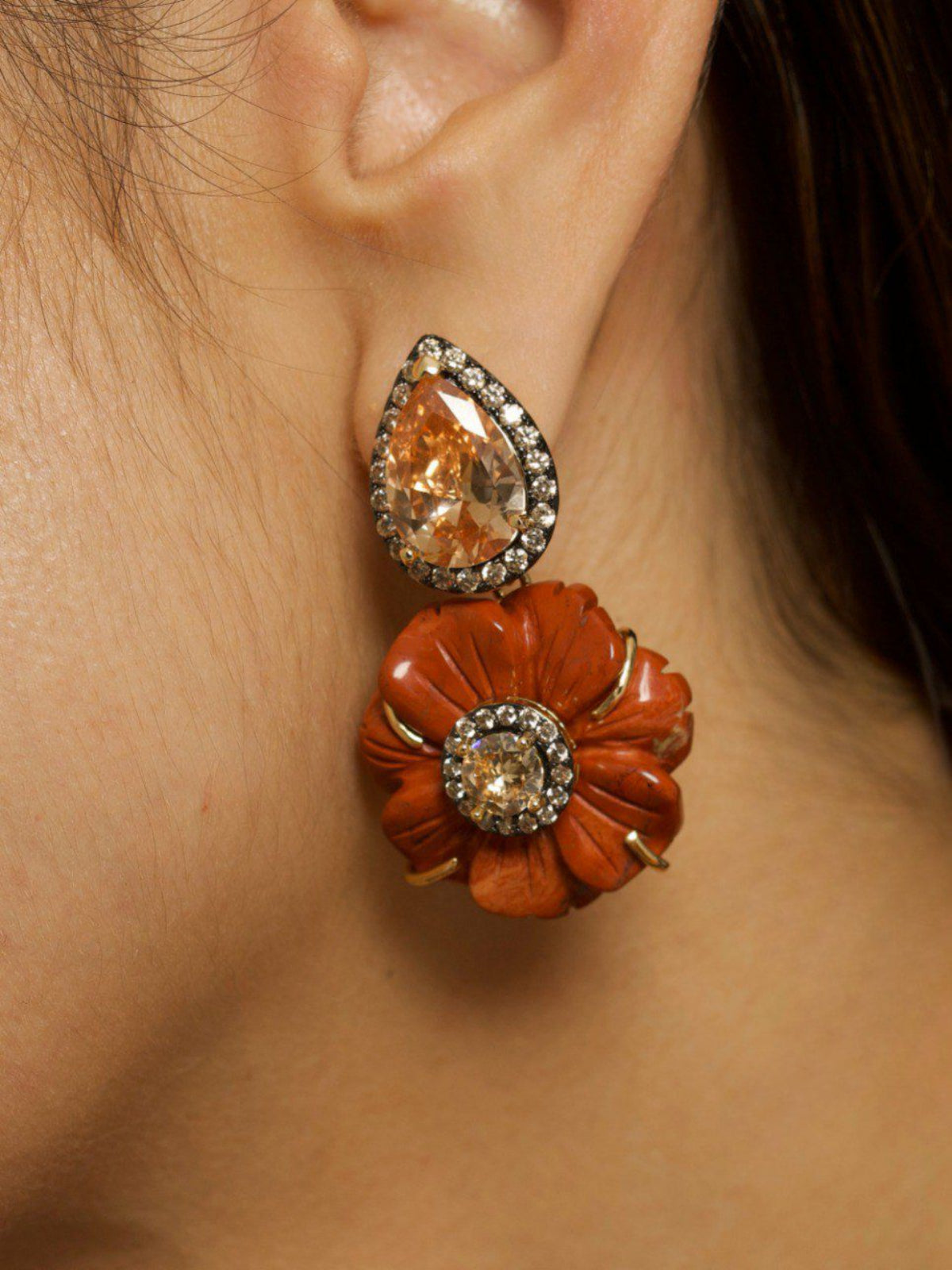 Brinco Flor Coral