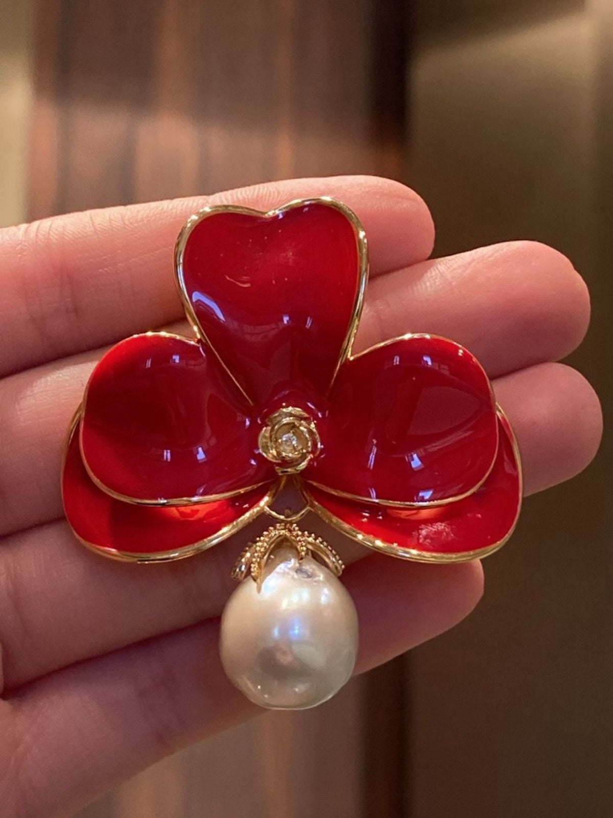 Brinco Orquídea Red Pérola Barroca