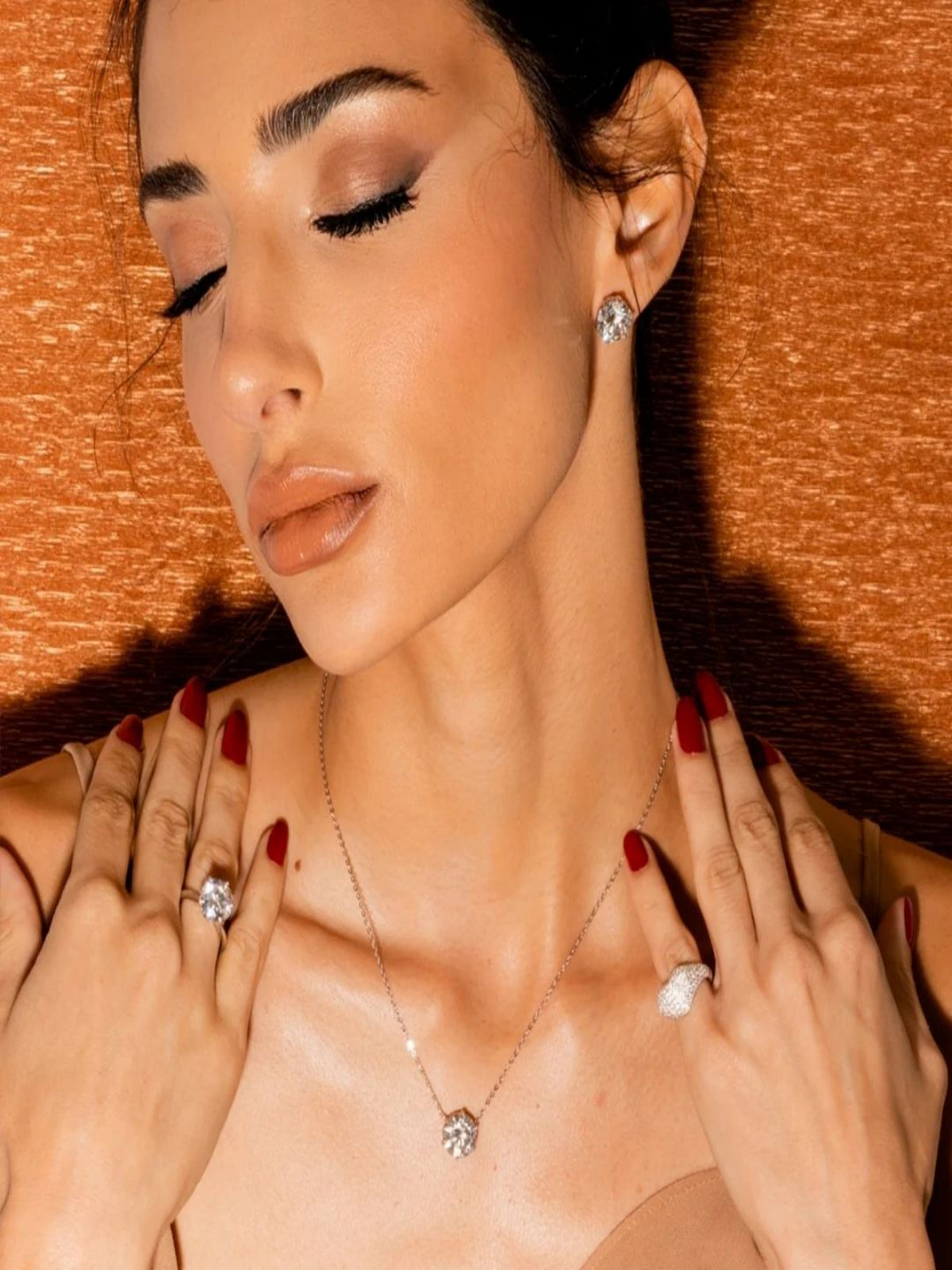 Brinco Solitário Glam Moissanite 6 garras 5.0 ct