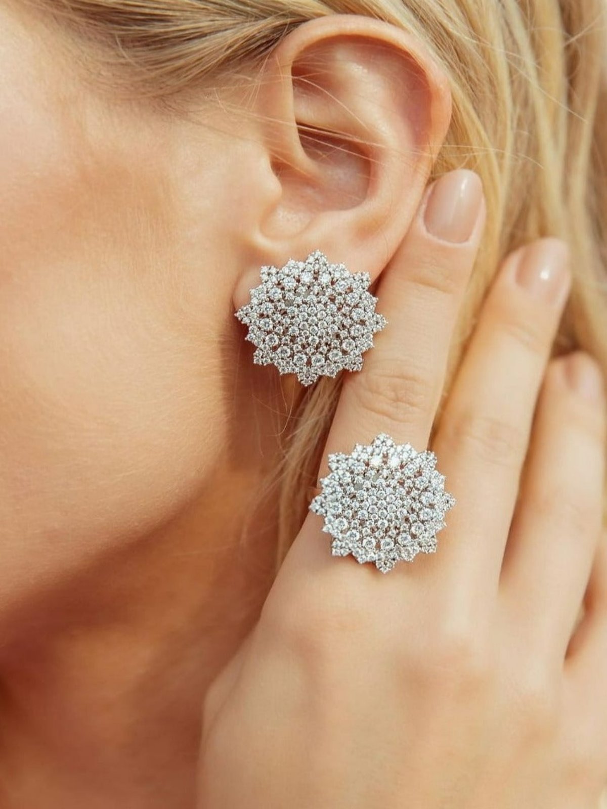 Antonia earring 