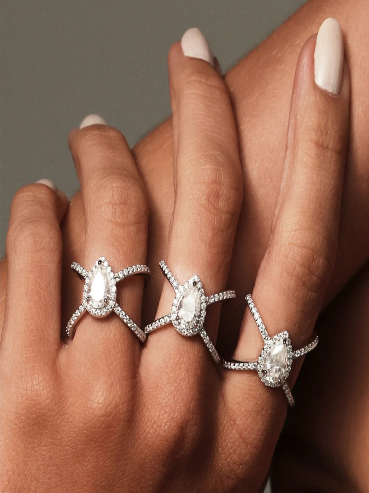 Anel X Glam Moissanite 2 ct Aro 17