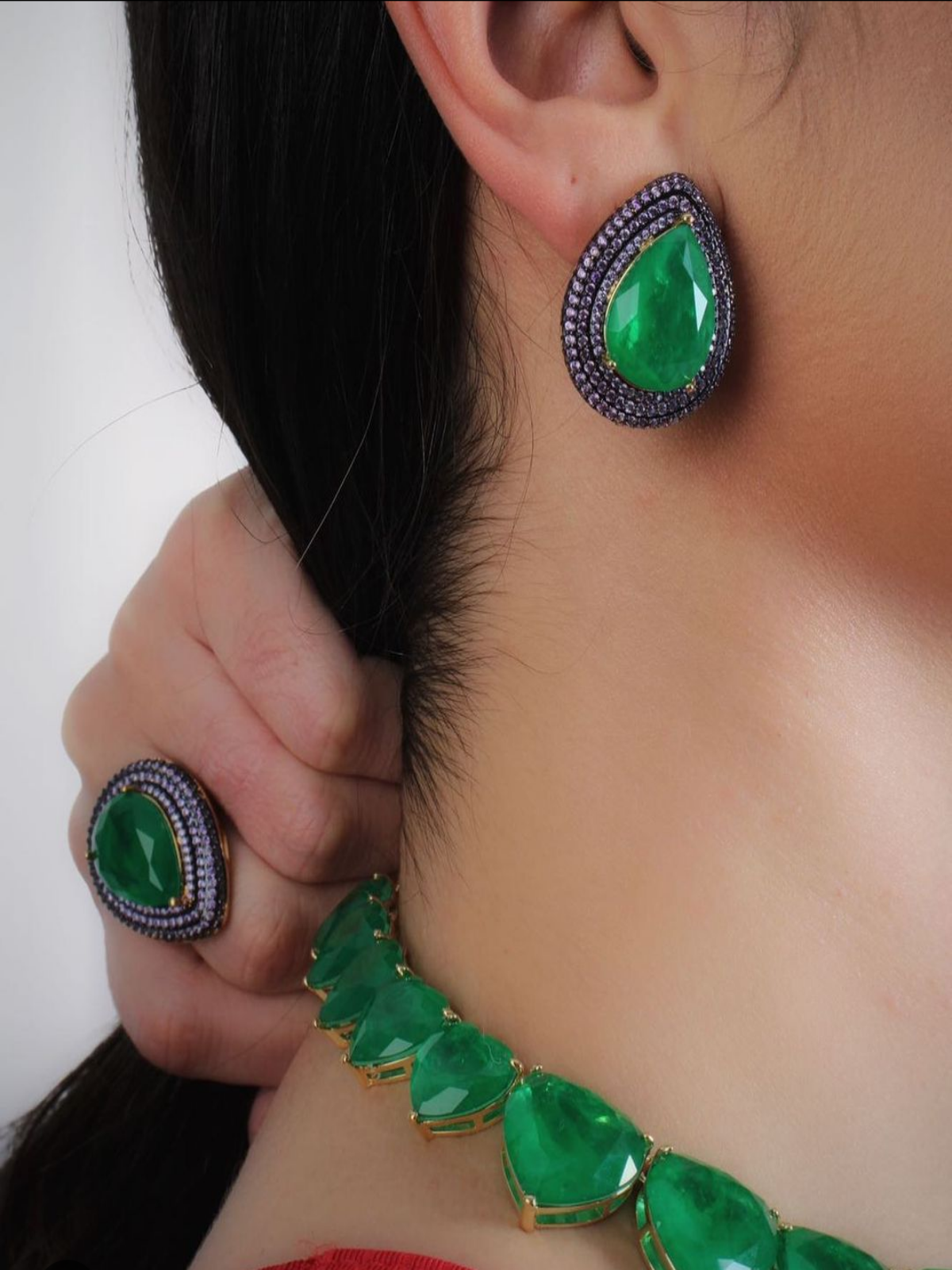 Emerald Drop Earring