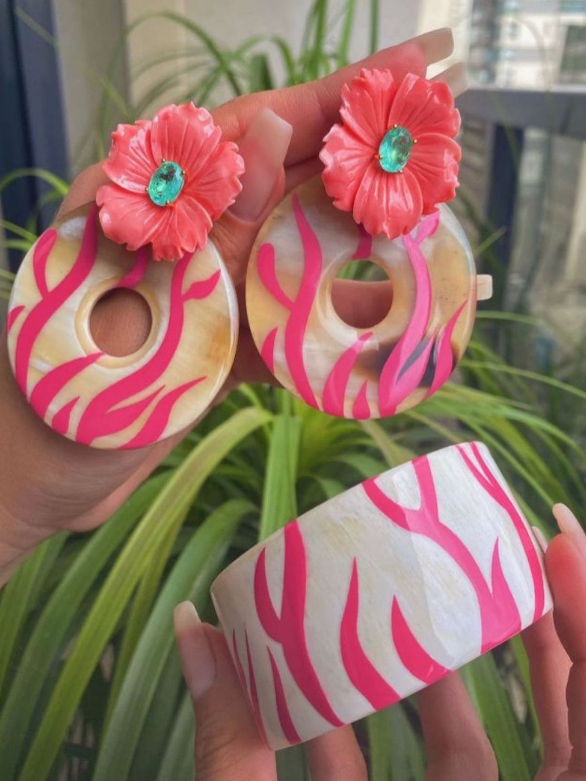 Horn Flowers Earring