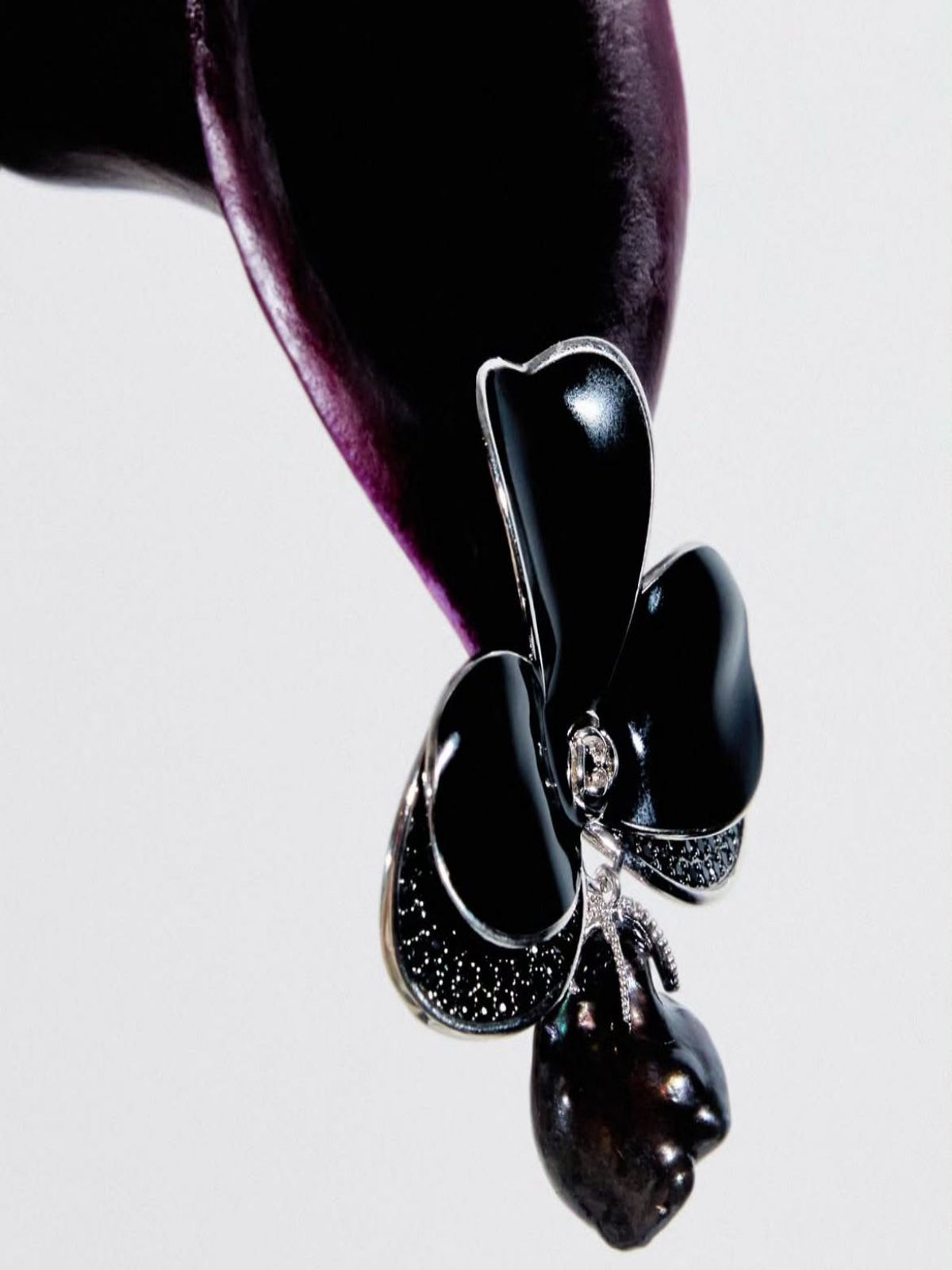 Brinco Orquídea Black Pérola Barroca