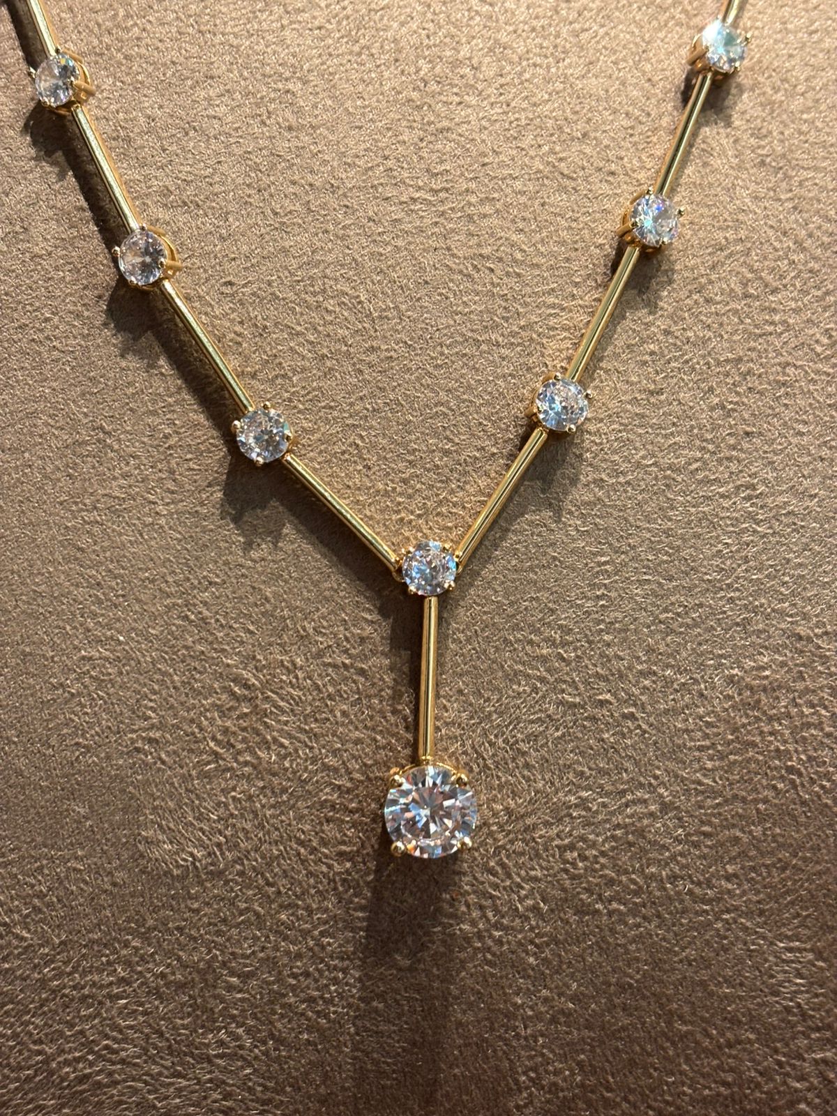 Colar Riveira Elegance